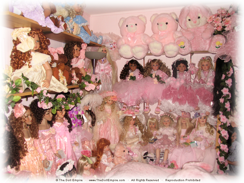 Artist Doll Photo Gallery of The Doll Empire · The Glamorous World of Doll Artists and Artist Dolls