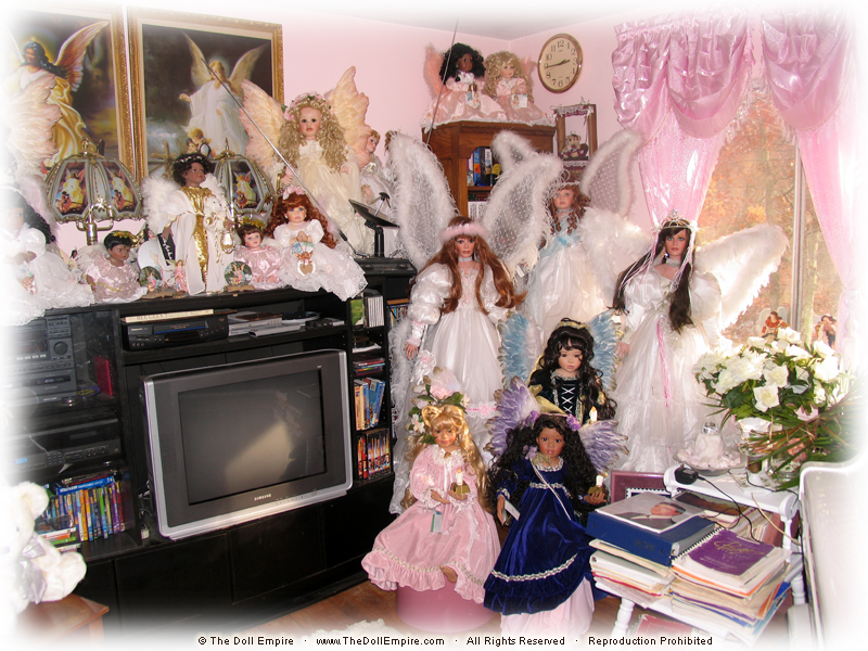 Artist Doll Photo Gallery of The Doll Empire · The Glamorous World of Doll Artists and Artist Dolls