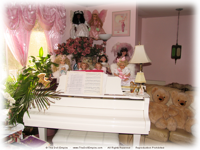 Artist Doll Photo Gallery of The Doll Empire · The Glamorous World of Doll Artists and Artist Dolls