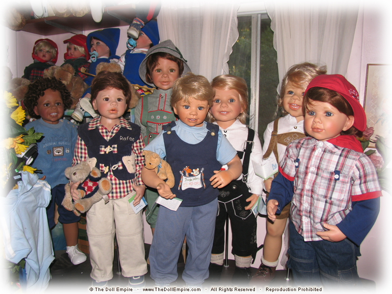 Artist Doll Photo Gallery of The Doll Empire · The Glamorous World of Doll Artists and Artist Dolls